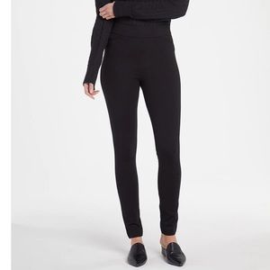 NYDJ pull on pants. 
True to size.